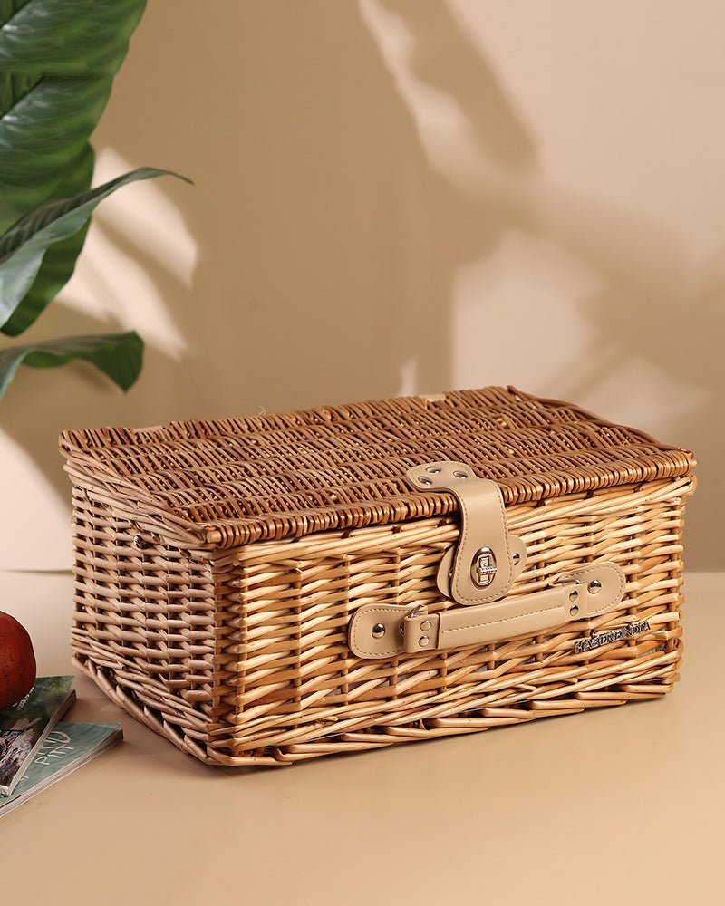 Vintage-Style Wicker Picnic Hamper | Wicker Picnic Basket For 2 | Picnic Basket With Utensils Cutlery Holder