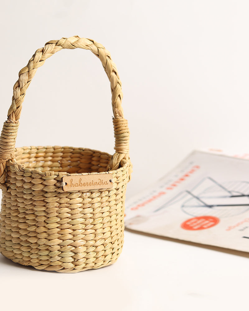 Seagrass Fruit Basket
